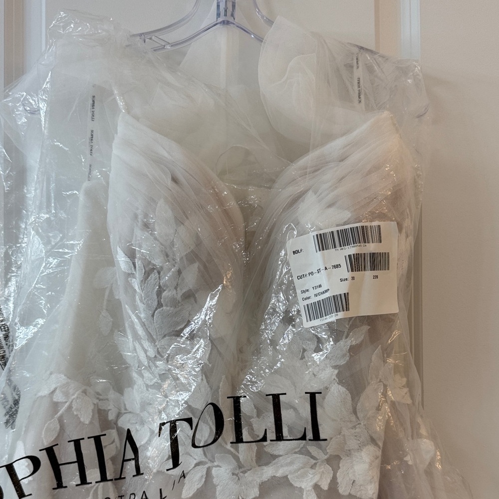 NWT Size 20 Sophia Tolli Wedding Dress Y3146 - Picture 3 of 16
